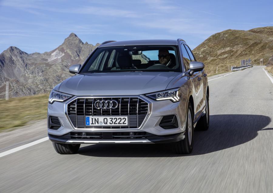  Audi Q3 Advanced 2018 года  (WW) (фото 39 из 46)